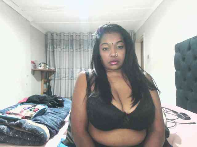 Indianmayaxoxo webcam