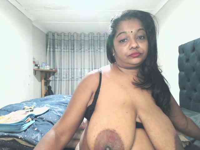 Indianmayaxoxo webcam