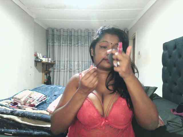 Indianmayaxoxo webcam
