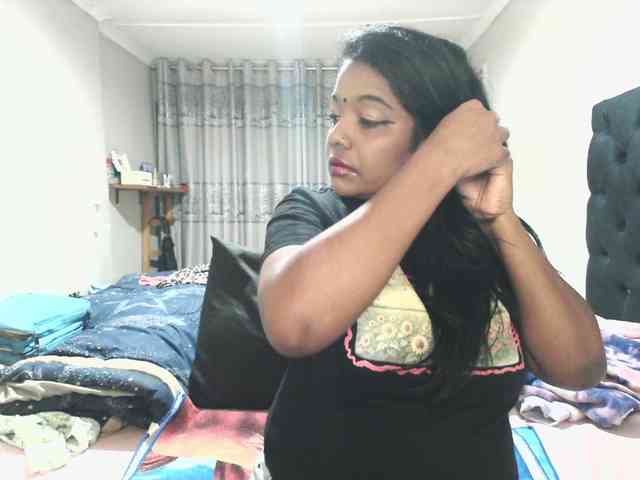 Indianmayaxoxo webcam
