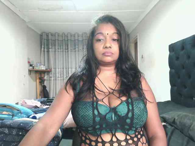 Indianmayaxoxo webcam
