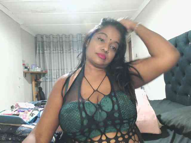 Indianmayaxoxo webcam