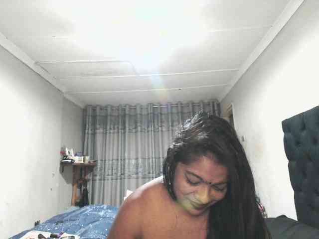 Indianmayaxoxo webcam