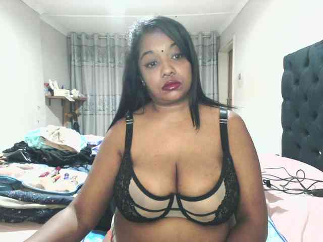 Indianmayaxoxo webcam