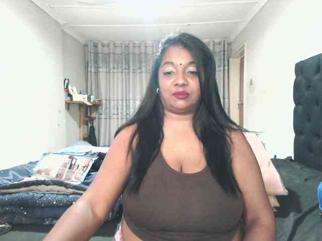 Indianmayaxoxo webcam
