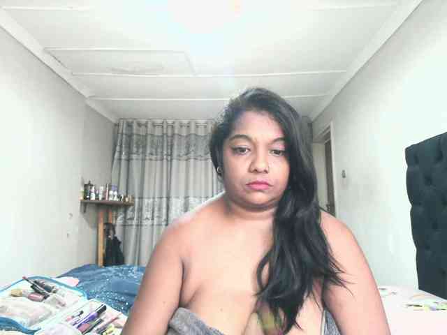 Indianmayaxoxo webcam