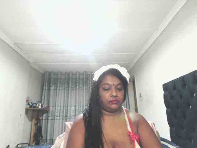 Indianmayaxoxo webcam