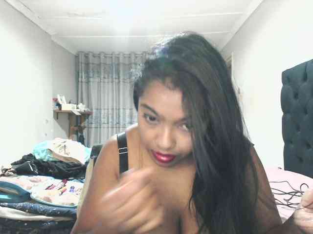 Indianmayaxoxo webcam