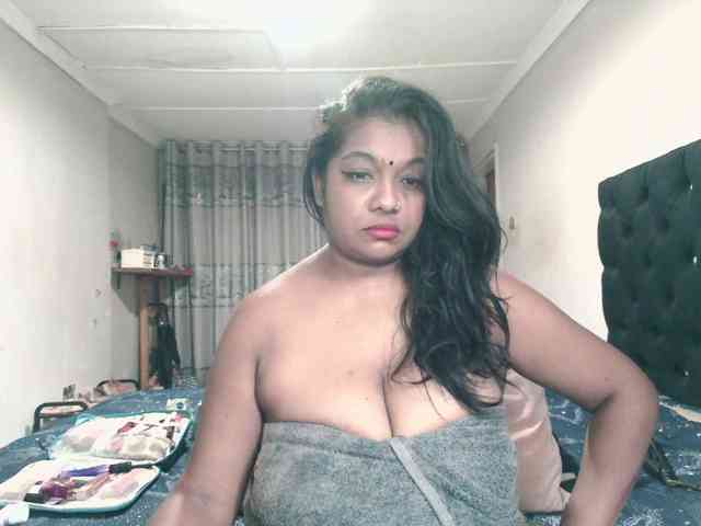 Indianmayaxoxo webcam