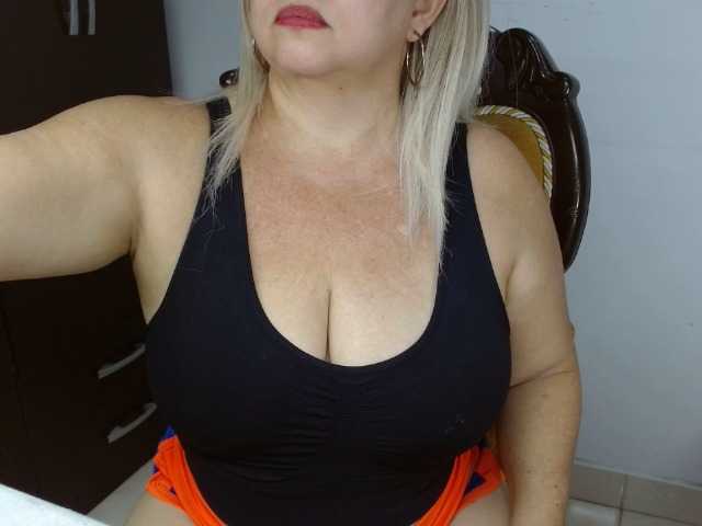 LolytaWOMAN live cam on BongaCams