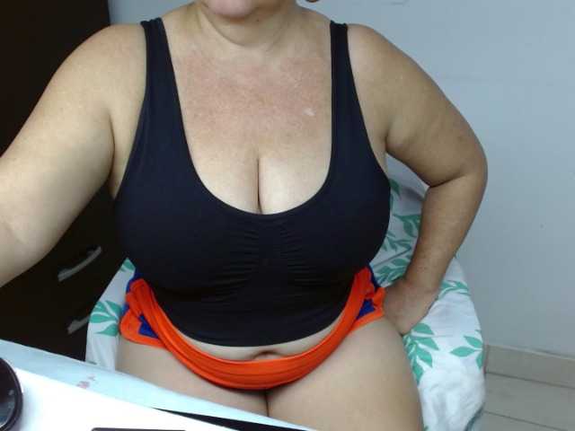 LolytaWOMAN live cam on BongaCams
