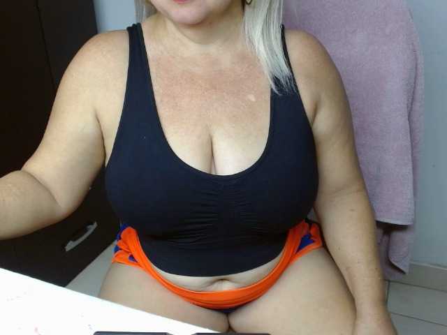 LolytaWOMAN live cam on BongaCams