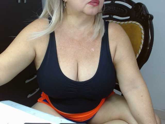 LolytaWOMAN live cam on BongaCams