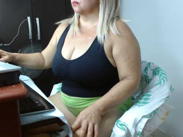LolytaWOMAN live cam on BongaCams