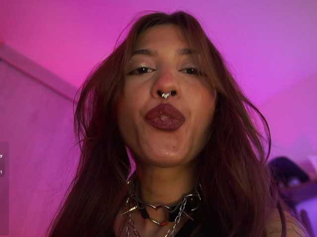 MissKorrah live cam on BongaCams