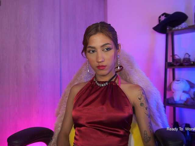 MissKorrah live cam on BongaCams