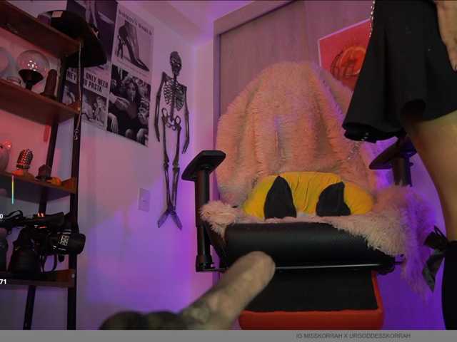 Littlegoddessx live cam