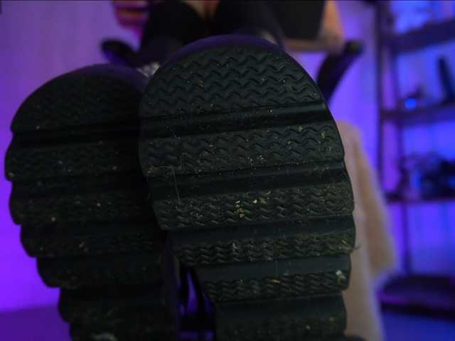 MissKorrah, live now on BongaCams