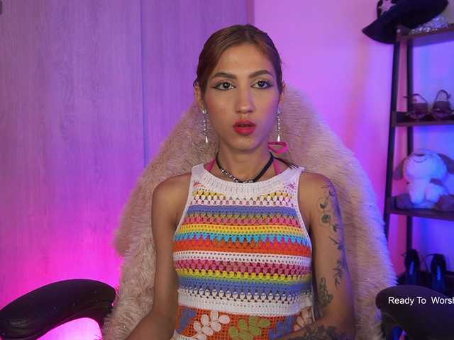 MissKorrah live cam on BongaCams