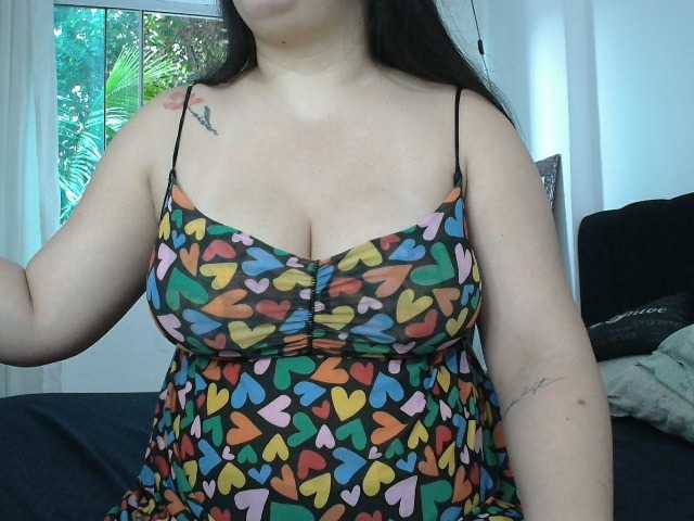 MiaSecret live webcam show