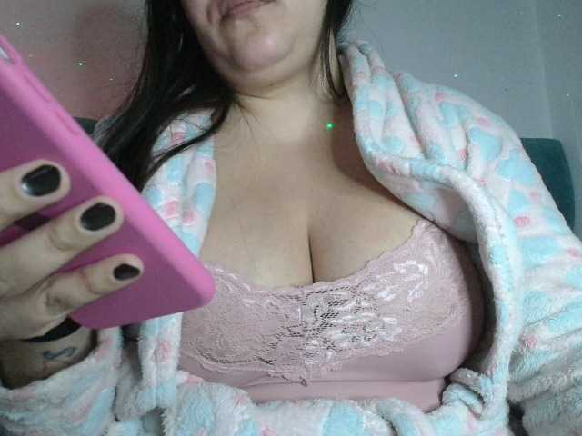 MiaSecret live cam on BongaCams