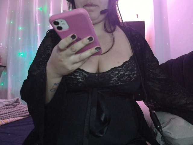 MiaSecret live cam on BongaCams