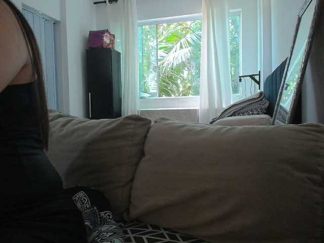MiaSecret live cam on BongaCams