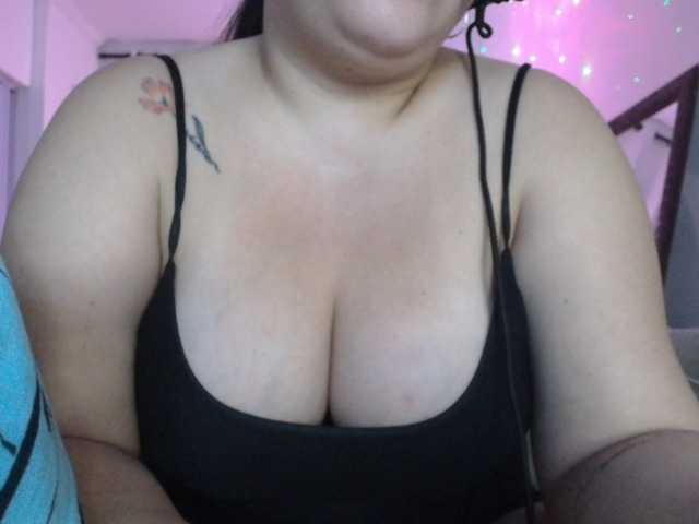 MiaSecret live cam on BongaCams