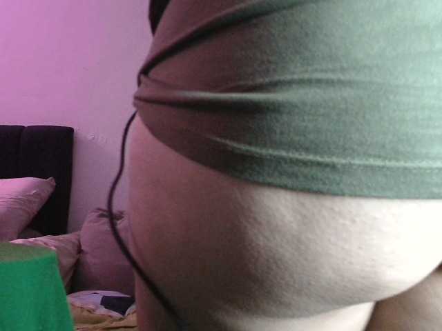 MiaSecret live cam on BongaCams