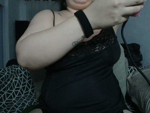 MiaSecret live cam on BongaCams