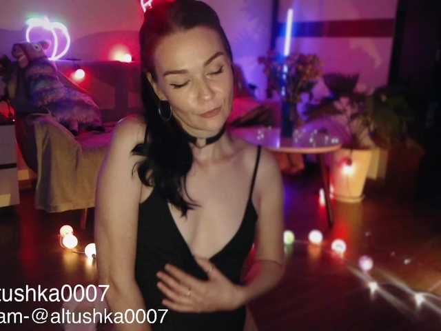 Altushka007 live webcam show