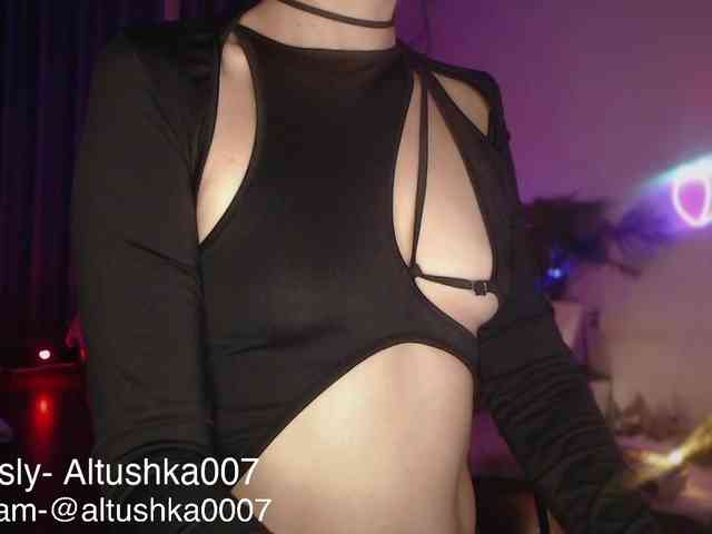 Altushka007 webcam