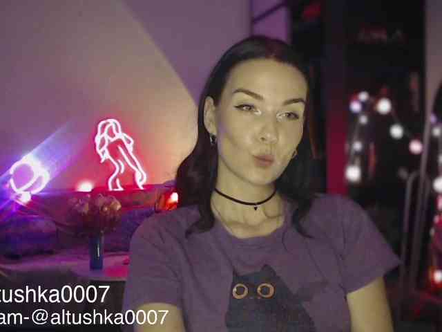 Altushka007 webcam