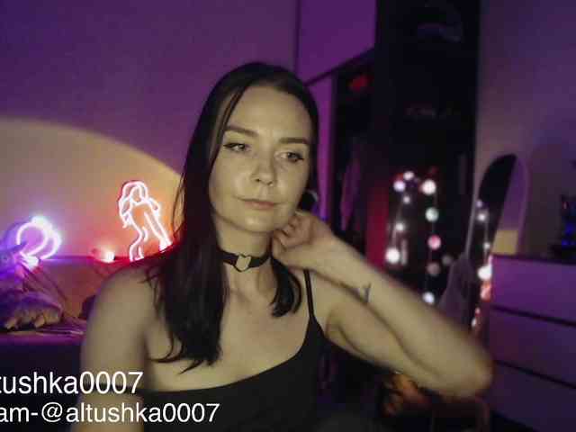 Altushka007 webcam