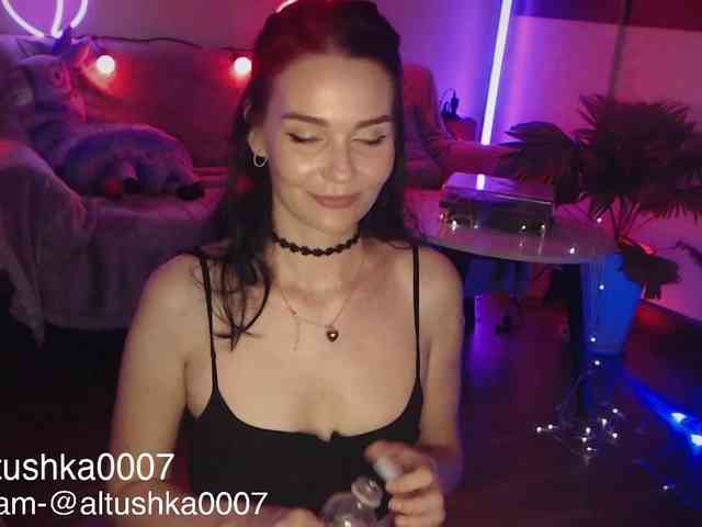 Altushka007 webcam