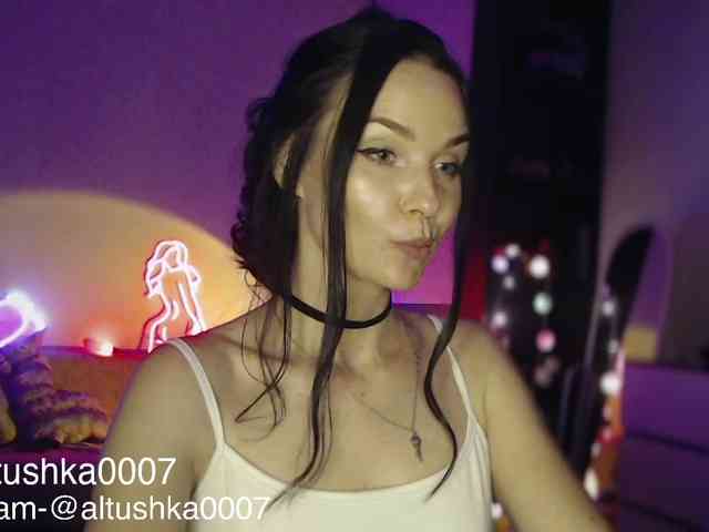Altushka007 webcam