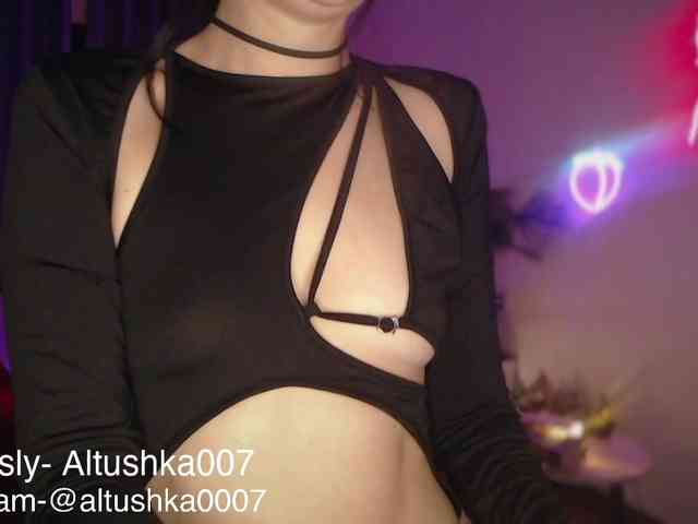 Altushka007 webcam