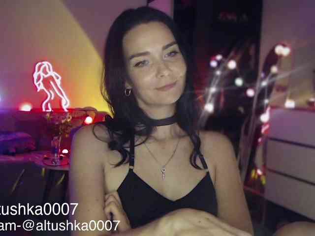 Altushka007 webcam