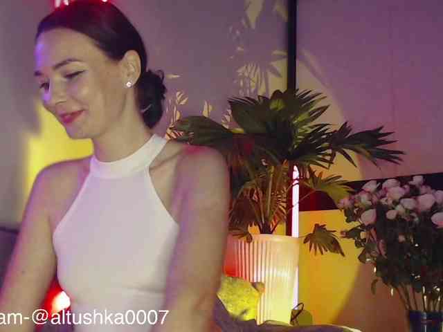 Altushka007 webcam