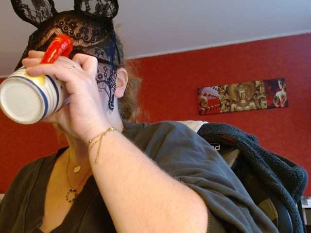 Petitoiseaucoquine live cam preview