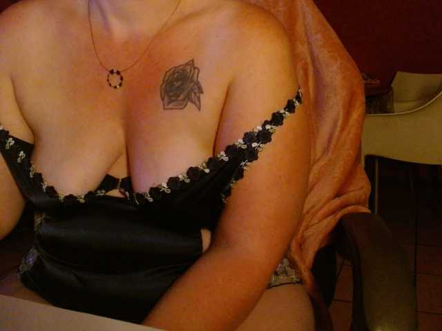 Petitoiseaucoquine live webcam show