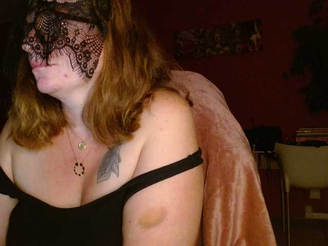 Petitoiseaucoquine live cam preview