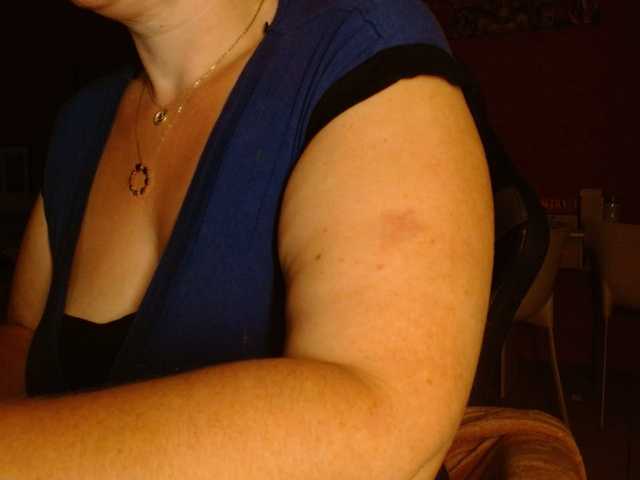 Petitoiseaucoquine live cam on BongaCams