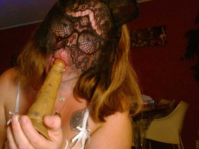 Petitoiseaucoquine live cam on BongaCams