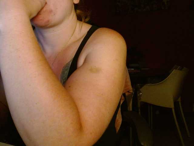 Petitoiseaucoquine live cam on BongaCams