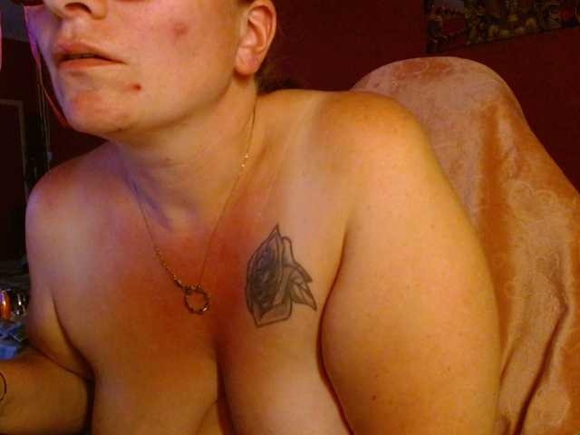 Petitoiseaucoquine live cam on BongaCams