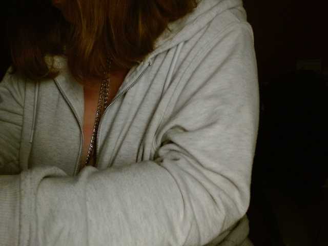Petitoiseaucoquine live cam preview