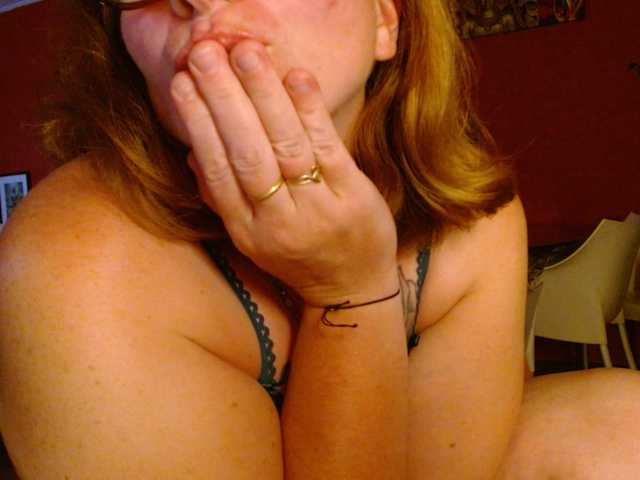 Petitoiseaucoquine live cam on BongaCams