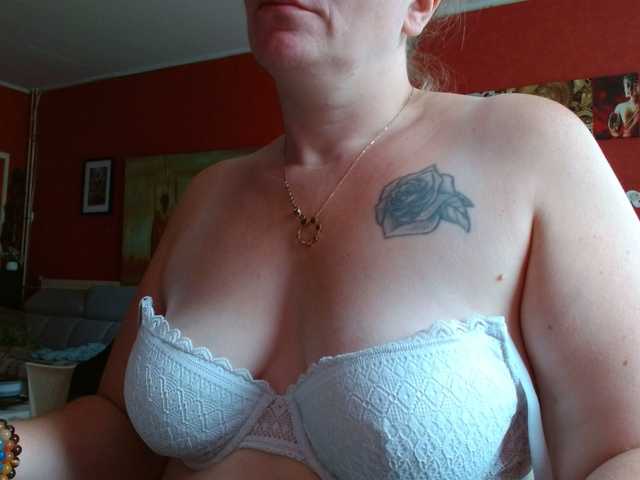 Petitoiseaucoquine live cam on BongaCams