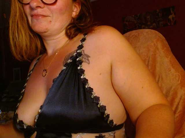Petitoiseaucoquine live webcam show